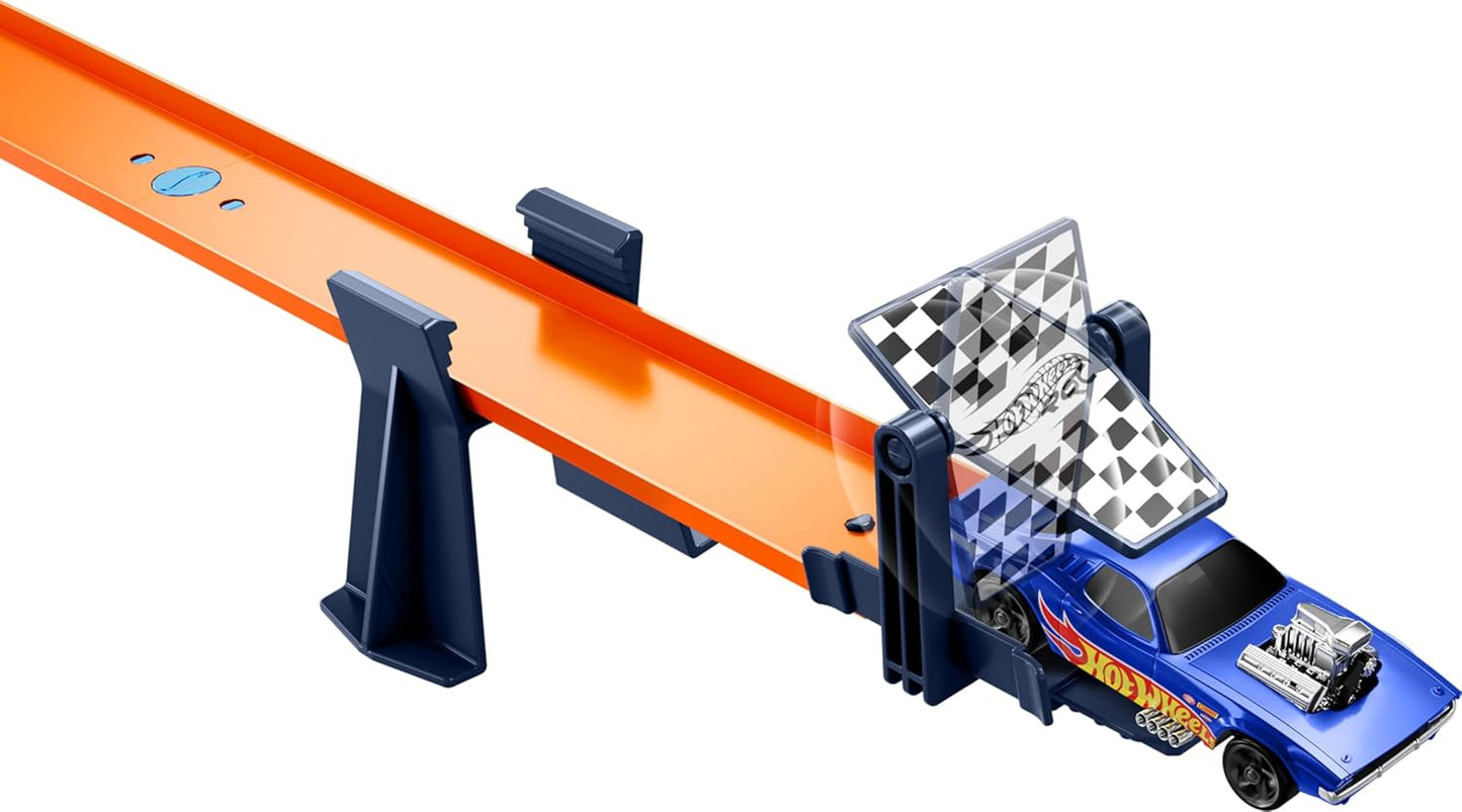 Hot Wheels Toy Car RC Set with 1:64 Scale Remote-Control Vehicle & 30+ Pieces of Race Track to Create Multiple Configurations