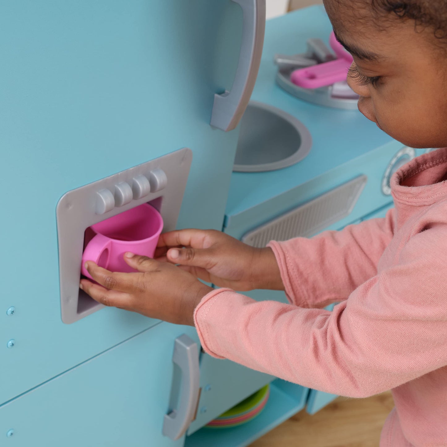 KidKraft Vintage Wooden Play Kitchen with Pretend Ice Maker and Play Phone, White