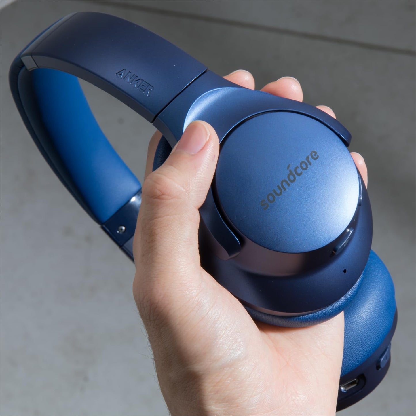 Soundcore Anker Life Q20 Hybrid Active Noise Cancelling Headphones, Wireless Over Ear Bluetooth Headphones, 70H Playtime, Hi-Res Audio, Deep Bass, Memory Foam Ear Cups, Travel, Office