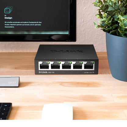D-Link Ethernet Switch, 5 Port Gigabit Unmanaged Metal Desktop Plug and Play Compact (DGS-105),Black