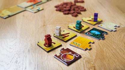 Blue Orange Games Kingdomino Award Winning Family Strategy Board Game, 2-4 players