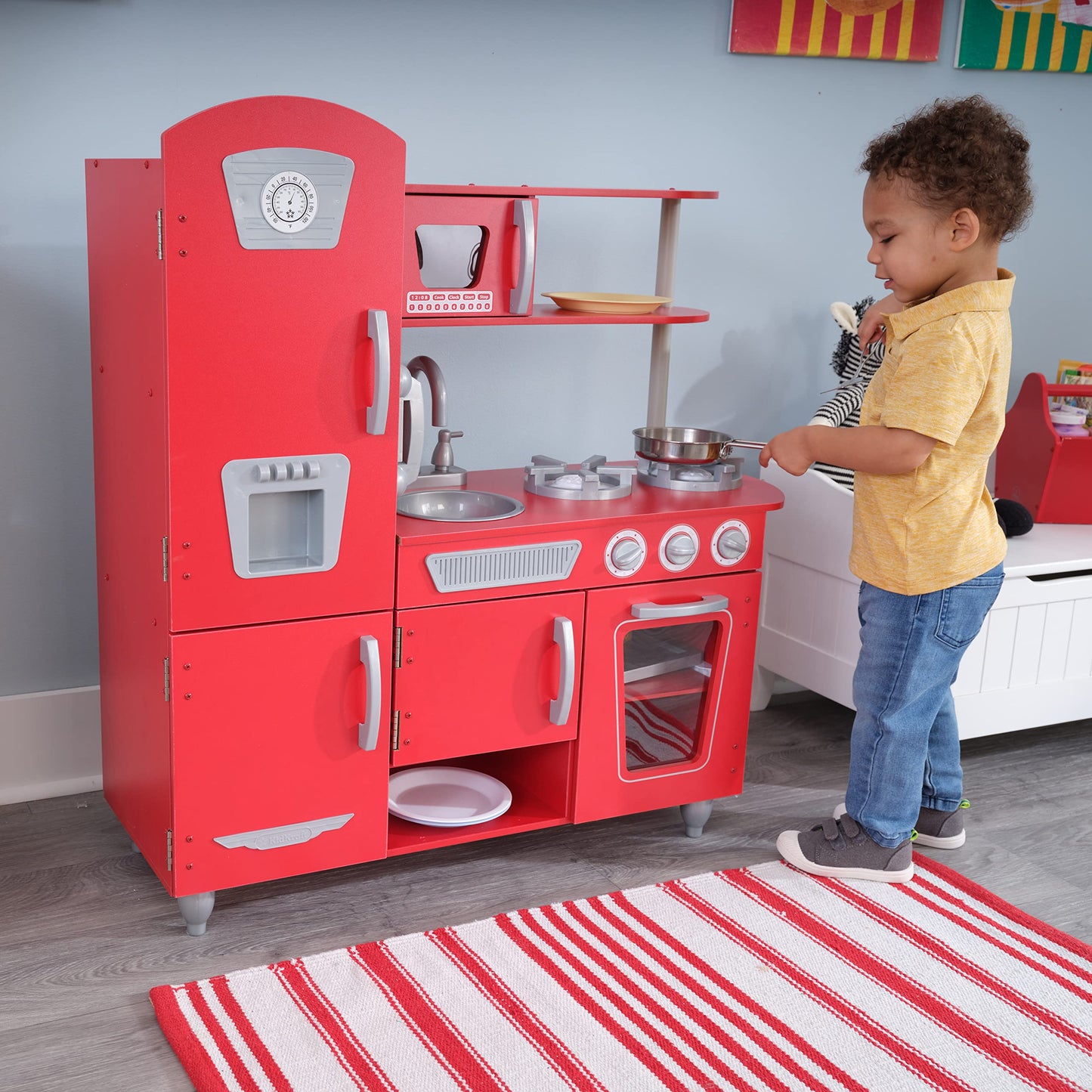 KidKraft Vintage Wooden Play Kitchen with Pretend Ice Maker and Play Phone, White