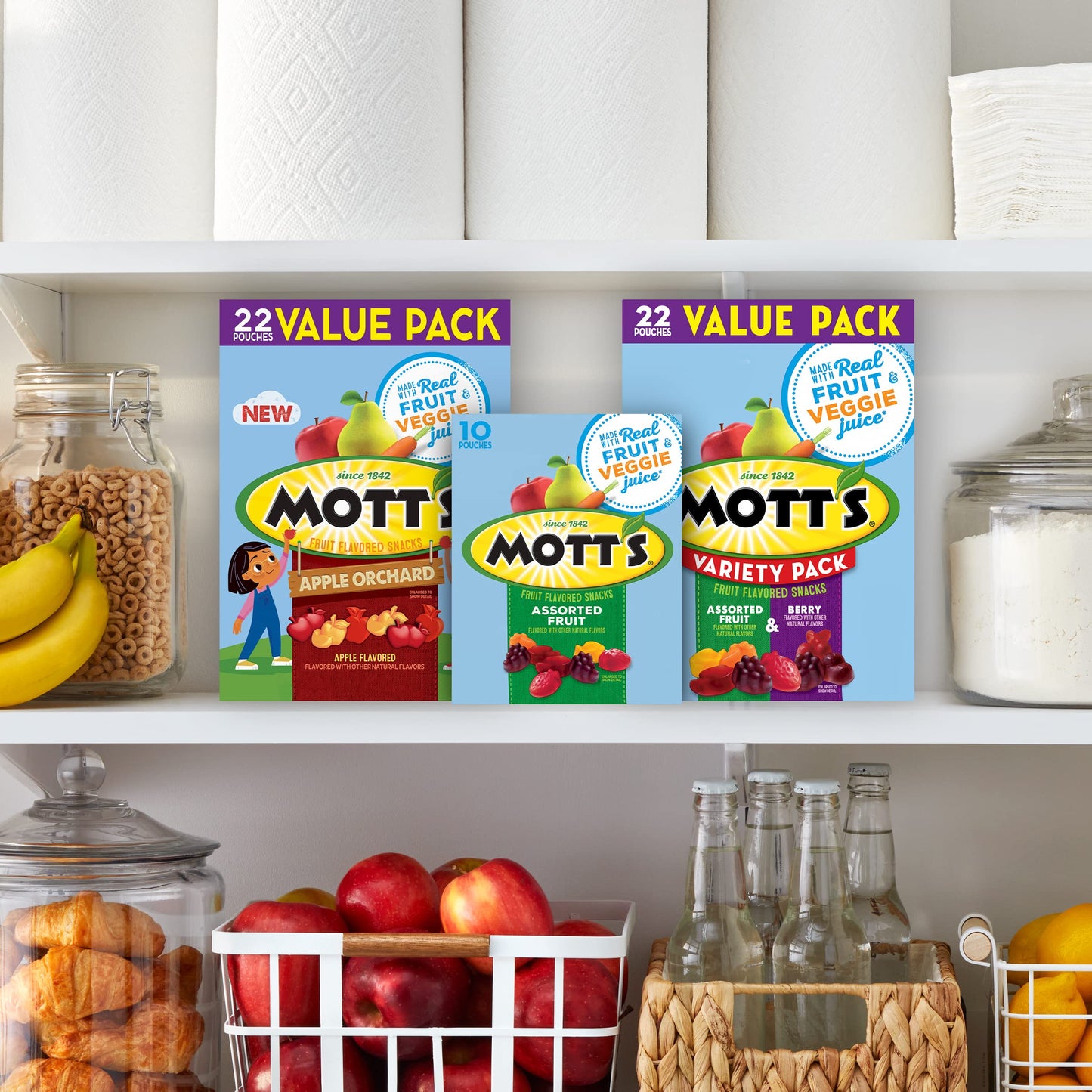 Mott's Fruit Flavored Snacks, Assorted Fruit, Gluten Free Snack, Value Pack, 22 Pouches, 17.6 oz (Pack of 6)